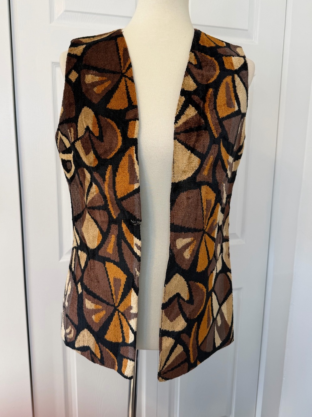 Vintage 60’s/70’s A. Kallins tapestry mod carpet vest